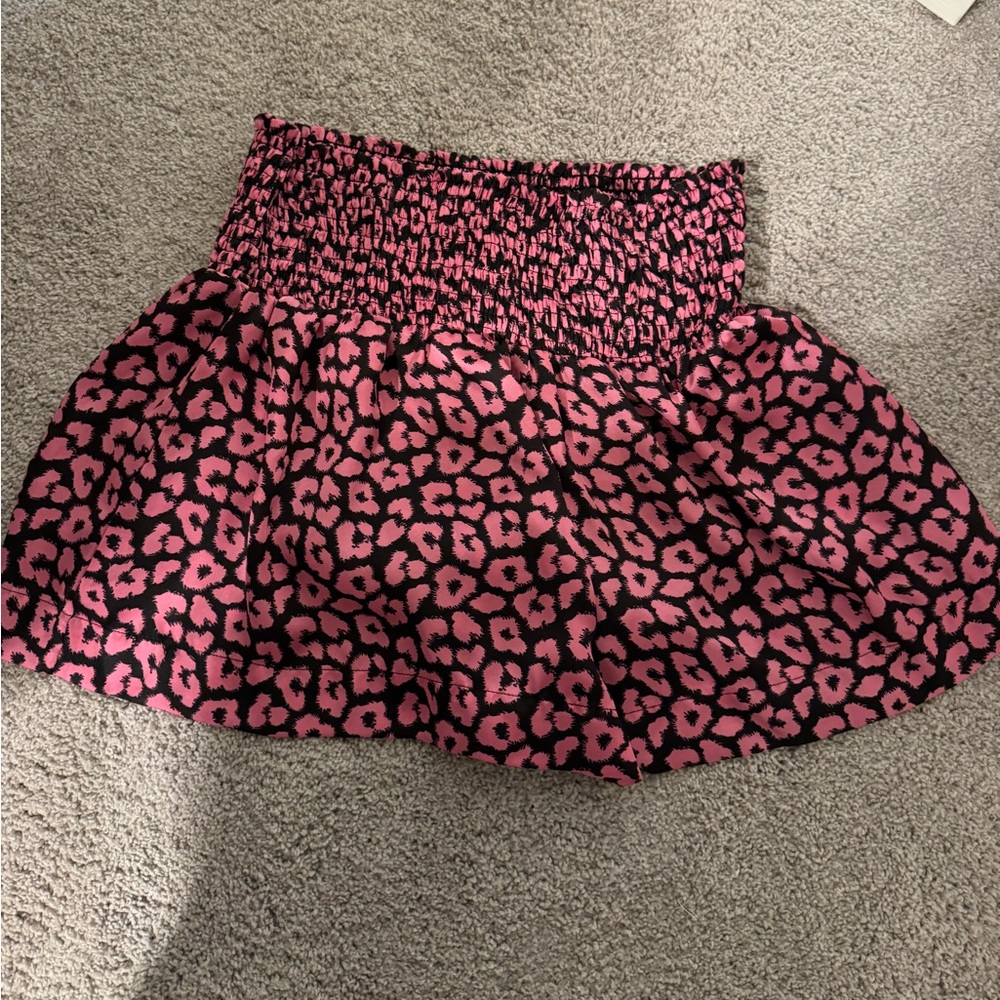 Pants Store shorts, like new!